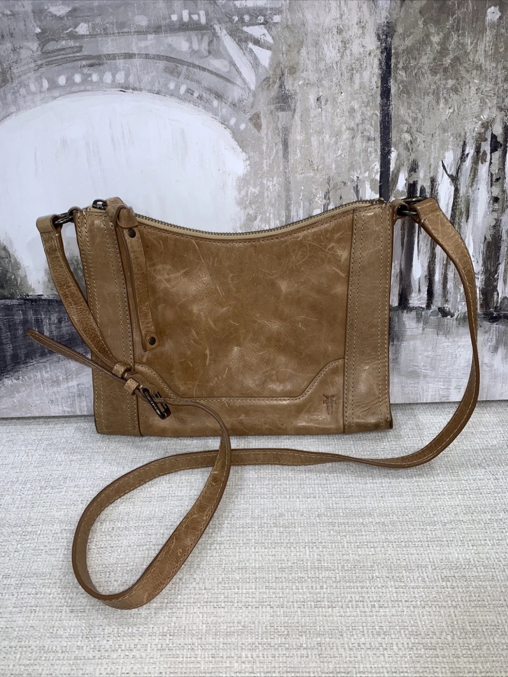 Frye Melissa Beige Tan Leather Crossbody Bag - Classic Women's Shoulder Bag
